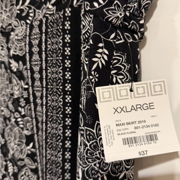 NWT Liz Claiborne Size XXL Black Floral Maxi Skirt - Picture 2 of 7